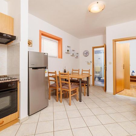 Apartment Julija Povile Kültér fotó